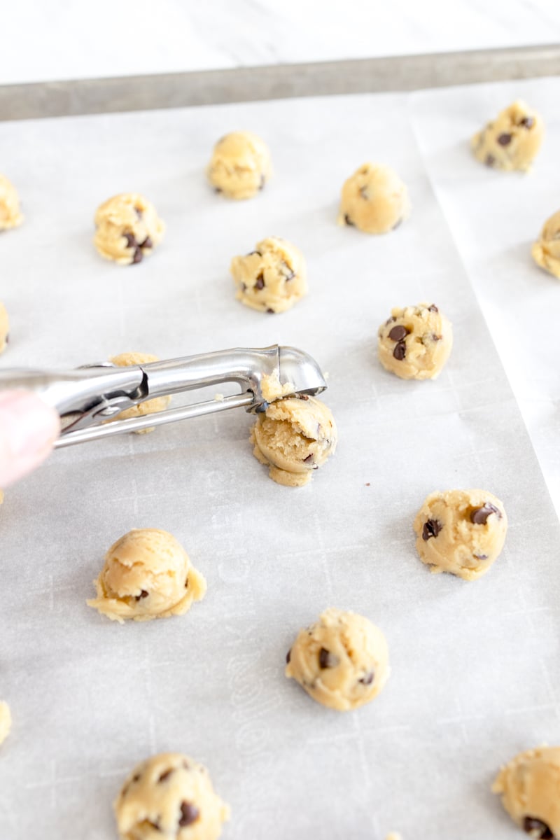 Mini Chocolate Chip Cookies Pop-ably Good