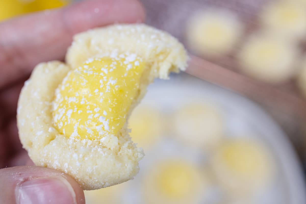 Lemon Curd Cookie with a bite