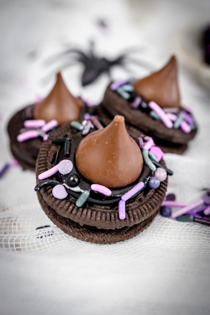 Easy Witches Hat Cookies No Bake