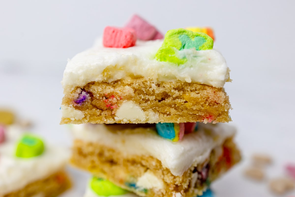 Close up of a stack of lucky charms bars. 