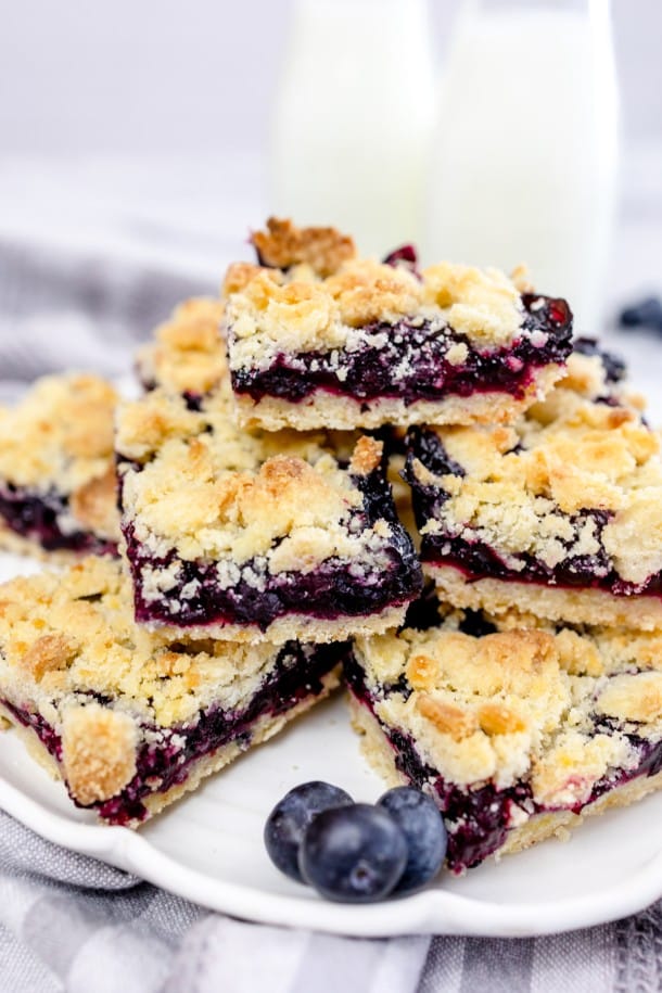 Easy Blueberry Pie Bars with Fresh Blueberries