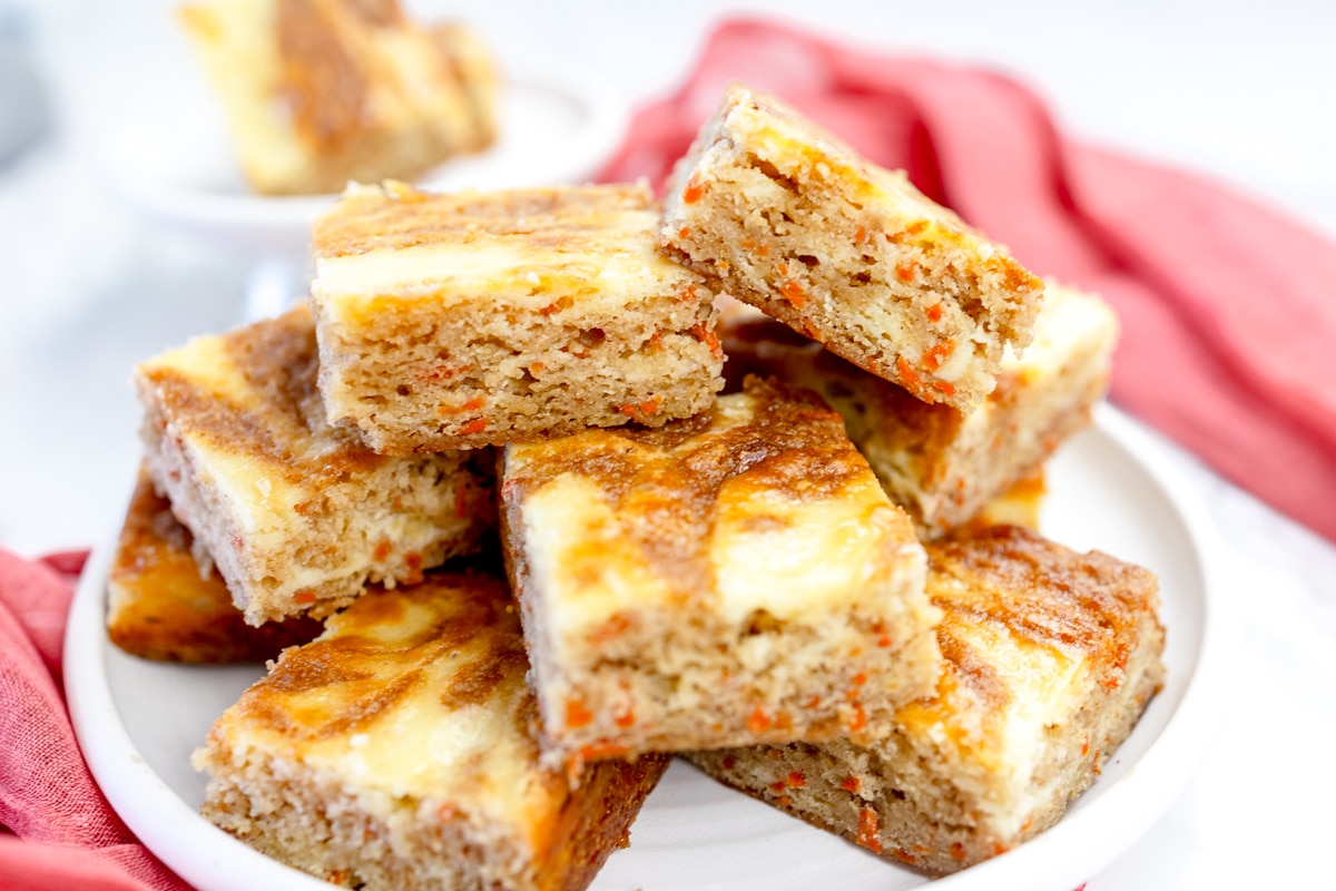 Carrot Cake Cheesecake Bars