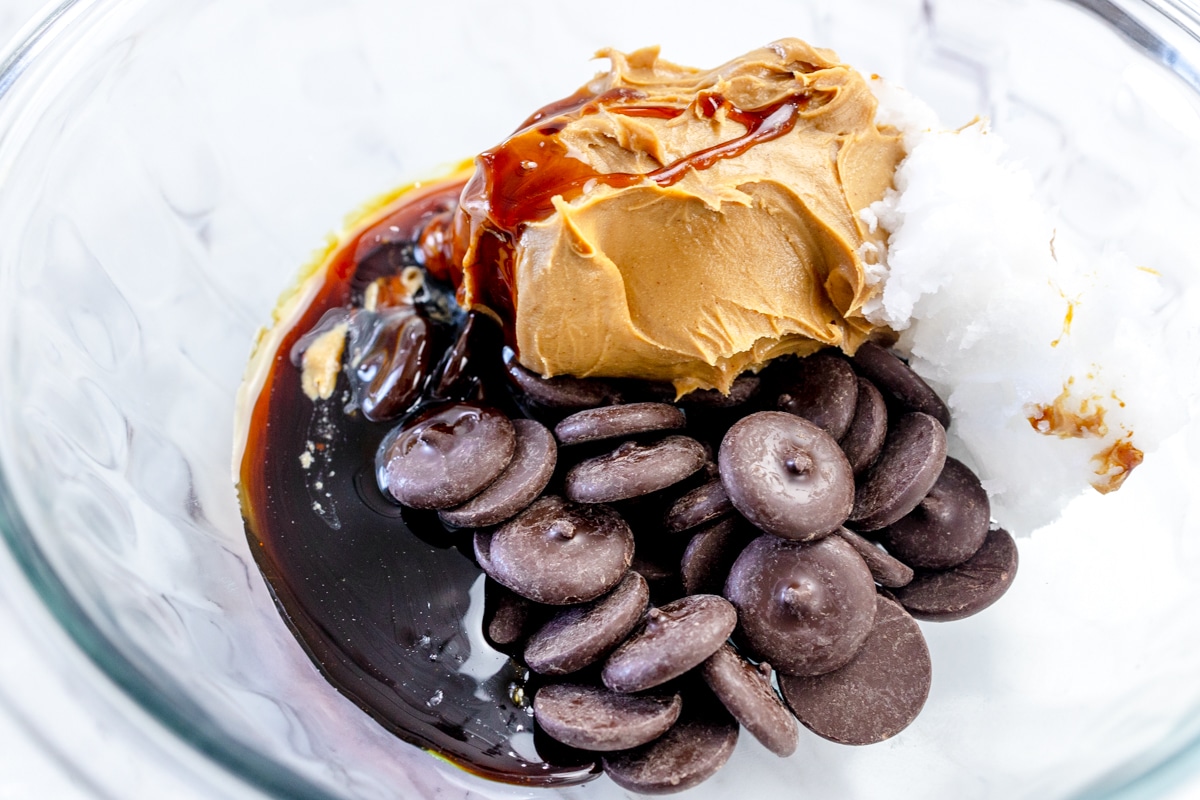 Melt chocolate chips, peanut butter, molasses in bowl