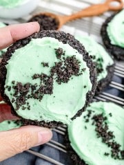 Frosted Mint Oreo Cookies